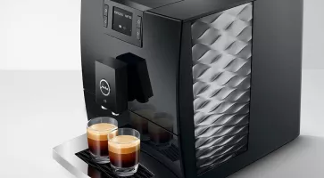 C3 Piano Black , la machine à café petite taille et premier prix de Jura
