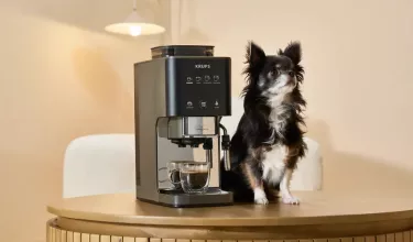 Krups Coffee Crush, une machine à café qui mise sur sa petite taille et sa simplicité