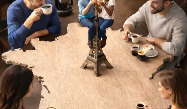 Le filtre au Nord, l'expresso au Sud-Est : comment boit-on le café en France ?