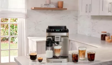 DeLonghi Magnifica Duo, la machine à café qui simplifie le choix entre le chaud et le froid